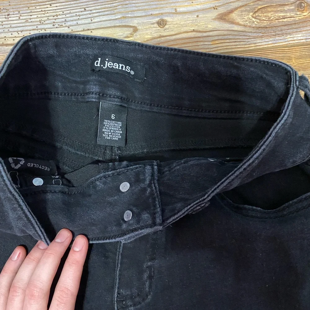 d.jeans // Size 6 // Color: Black - Picture 2 of 3